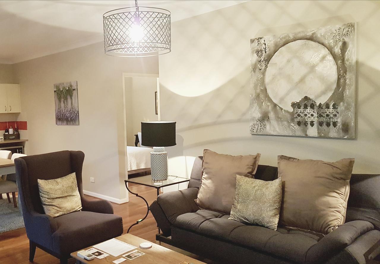 Red Door Collective - Rdc Vineyard Estate, Luxury Adult Only Guest house Pokolbin